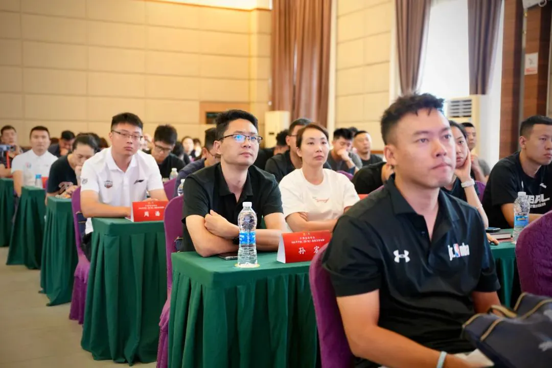 如何利用高科技设备提高篮球运动员的速度和灵活性_0